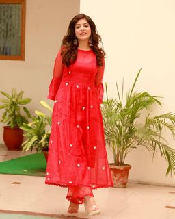 Tania feet photo thumbnail