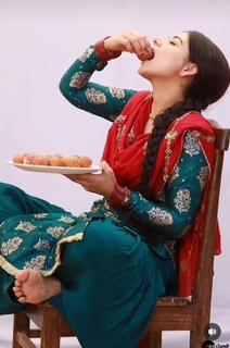 Tania feet photo thumbnail