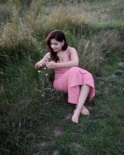 Tania feet photo thumbnail