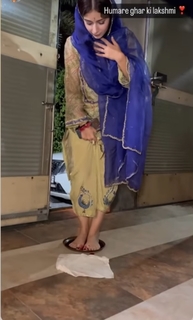 Tania feet photo thumbnail