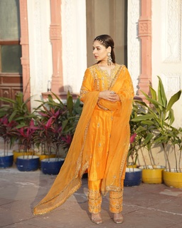 Tania feet photo thumbnail