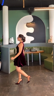 Tania feet photo thumbnail