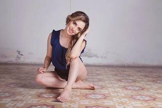 Tania Gomez feet photo 1