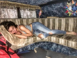 Tania Raymonde feet photo thumbnail