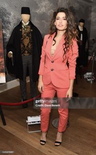 Tania Raymonde feet photo thumbnail