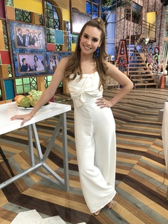 Tania Rincón feet photo thumbnail