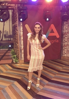 Tania Rincón feet photo thumbnail