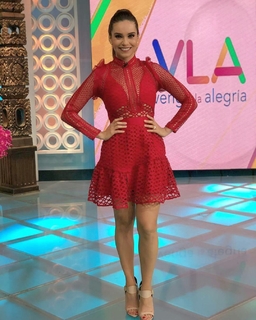 Tania Rincón feet photo thumbnail