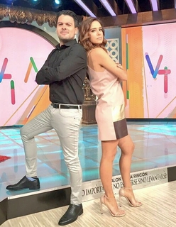 Tania Rincón feet photo thumbnail
