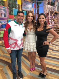 Tania Rincón feet photo thumbnail