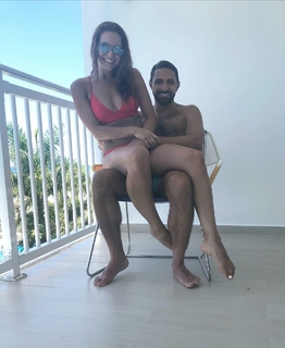 Tania Rincón feet photo thumbnail