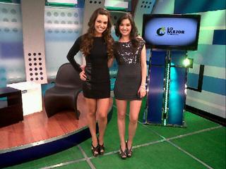 Tania Rincón feet photo thumbnail