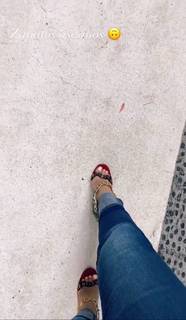Tania Rincón feet photo thumbnail