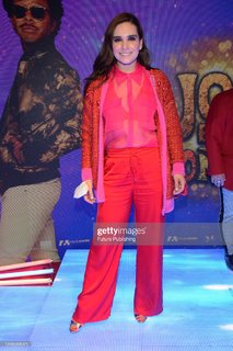 Tania Rincón feet photo thumbnail