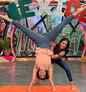 Tania Rincón feet photo thumbnail