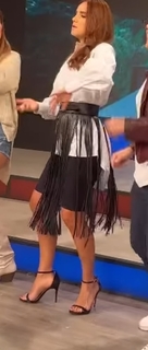 Tania Rincón feet photo thumbnail
