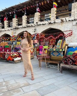 Tania Rincón feet photo thumbnail