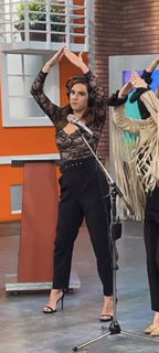Tania Rincón feet photo thumbnail