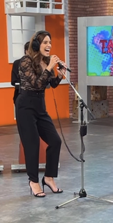 Tania Rincón feet photo thumbnail