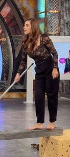 Tania Rincón feet photo thumbnail