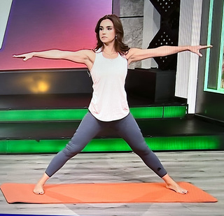 Tania Rincón feet photo thumbnail