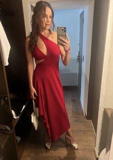 Tania Rincón feet photo thumbnail