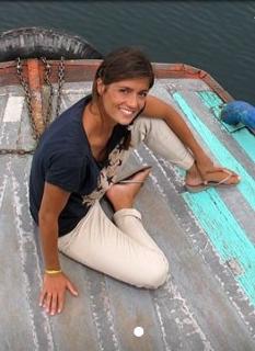 Tania Young feet photo 9