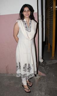 Tanisha Mukherjee feet photo 5