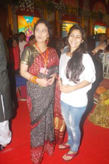 Tanisha Mukherjee feet photo 18