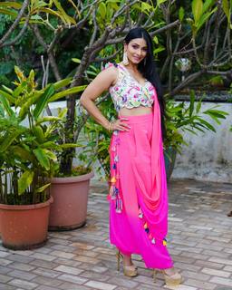 Tanisha Mukherjee feet photo 16