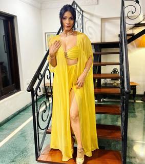 Tanisha Mukherjee feet photo 10
