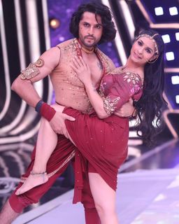 Tanisha Mukherjee feet photo 9