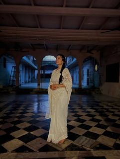 Tanisha Mukherjee feet photo 14