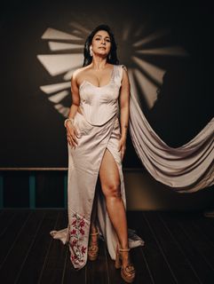 Tanisha Mukherjee feet photo 4