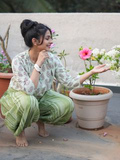 Tanisha Mukherjee feet photo 3