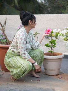 Tanisha Mukherjee feet photo 2