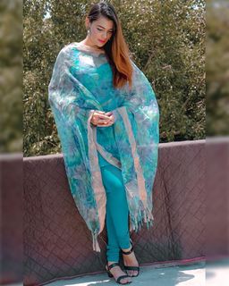 Tanishq Sharma feet photo 7