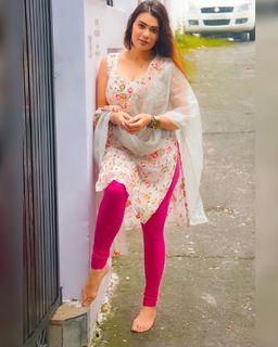Tanishq Sharma feet photo 19