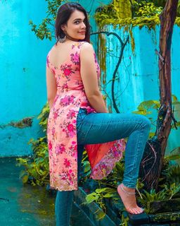 Tanishq Sharma feet photo 15