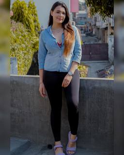 Tanishq Sharma feet photo 5