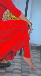Tanishq Sharma feet photo 17