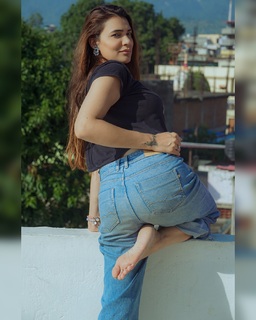 Tanishq Sharma feet photo 5
