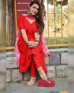 Tanishq Sharma feet photo 10