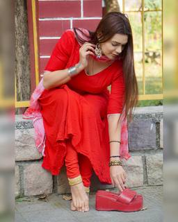 Tanishq Sharma feet photo 9