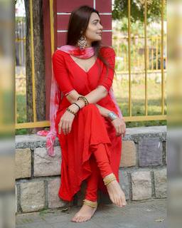 Tanishq Sharma feet photo 8