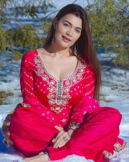 Tanishq Sharma feet photo 14