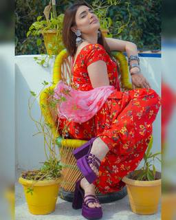 Tanishq Sharma feet photo 4