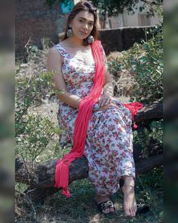 Tanishq Sharma feet photo 14