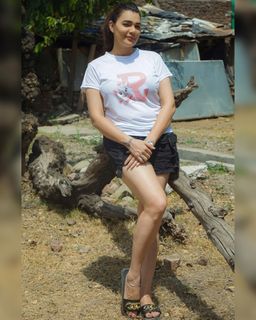 Tanishq Sharma feet photo 7