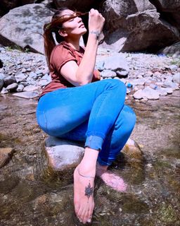 Tanishq Sharma feet photo 3